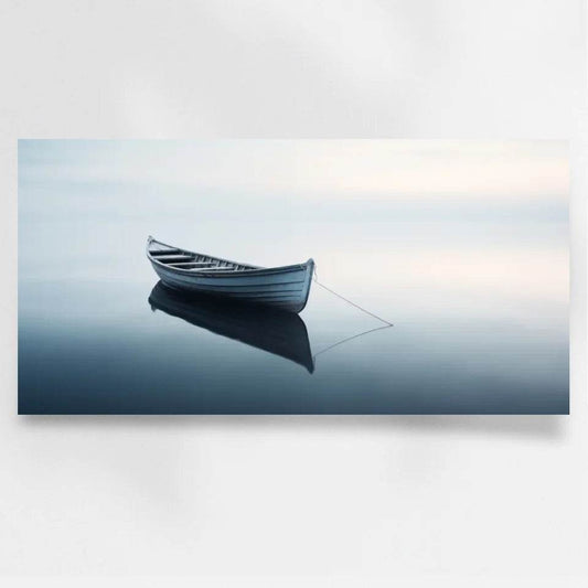 Sanfte Stille “Holzboot” – Dein beruhigendes Panoramabild für deine Wand - posterfolio.de