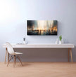 Surreales Panoramabild: Stadtlandschaft mit Silhouettenfiguren - posterfolio.de