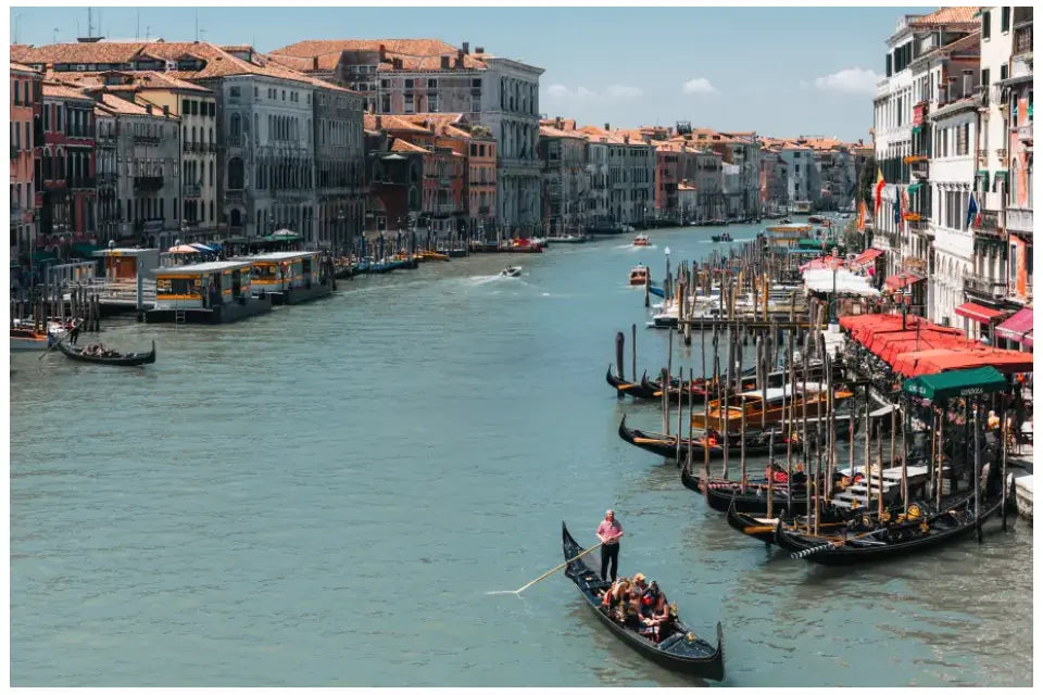 Verzauberndes Venedig Wandbild: Hole Dir die Magie nach Hause!