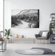 Bretagne Wandbild: Zeitlose Strandlandschaft in Schwarz-Weiß - posterfolio.de