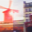 Moulin Rouge Paris Wandbild: Künstlerische Szene für dein Zuhause - posterfolio.de