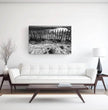 Zaun am Strand Wandbild: Stille der Bretagne in Schwarz-Weiß - posterfolio.de