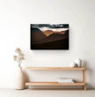 Highlands Schottland Wandbild: Dramatischer Sonnenuntergang über den Berggipfeln - posterfolio.de