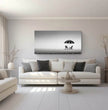 Panorama Wandbild: Einsame Strandszene in Stilvoller Schwarz-Weiß-Optik - posterfolio.de