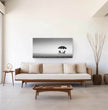 Panorama Wandbild: Einsame Strandszene in Stilvoller Schwarz-Weiß-Optik - posterfolio.de