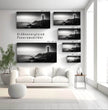 Panorama Wandbild: Zeitloser Leuchtturm an einem ruhigen Meer - posterfolio.de