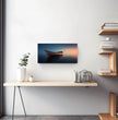 Panorama Wandbild: Einsames Boot im Sonnenuntergang - posterfolio.de