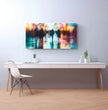 Dynamische Stadtlichter: Panorama Wandbild mit nächtlicher Straßenszene - posterfolio.de