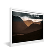 Highlands Schottland Wandbild: Dramatischer Sonnenuntergang über den Berggipfeln - posterfolio.de