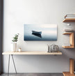Sanfte Stille “Holzboot” – Dein beruhigendes Panoramabild für deine Wand - posterfolio.de