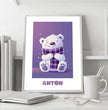 Fröhlicher Eisbär: Dein personalisiertes Poster für winterliche Gemütlichkeit! - posterfolio.de
