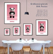 Fröhlicher Panda: Dein personalisiertes Poster für strahlende Kinderzimmer! - posterfolio.de
