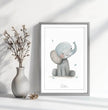 Liebenswertes Elefantenbaby: Dein personalisiertes Poster für pure Freude! - posterfolio.de