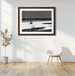 Trocken gefallenes Segelboot Wandbild: Bretagne in stimmungsvoller Stille - posterfolio.de