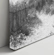 Bretagne Wandbild: Zeitlose Strandlandschaft in Schwarz-Weiß - posterfolio.de