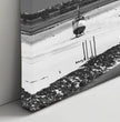 Trocken gefallenes Segelboot Wandbild: Bretagne in stimmungsvoller Stille - posterfolio.de